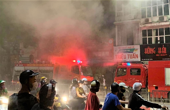 Ảnh: Hiện trường vụ cháy cửa hàng bán đồ sơ sinh khiến 4 người chết ở Hà Nội